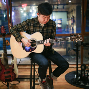 小南大雷擦狙狙的背景蘑菇视频
